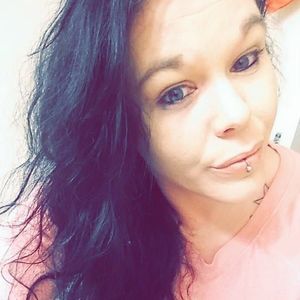 Meet your Posher, Carrie